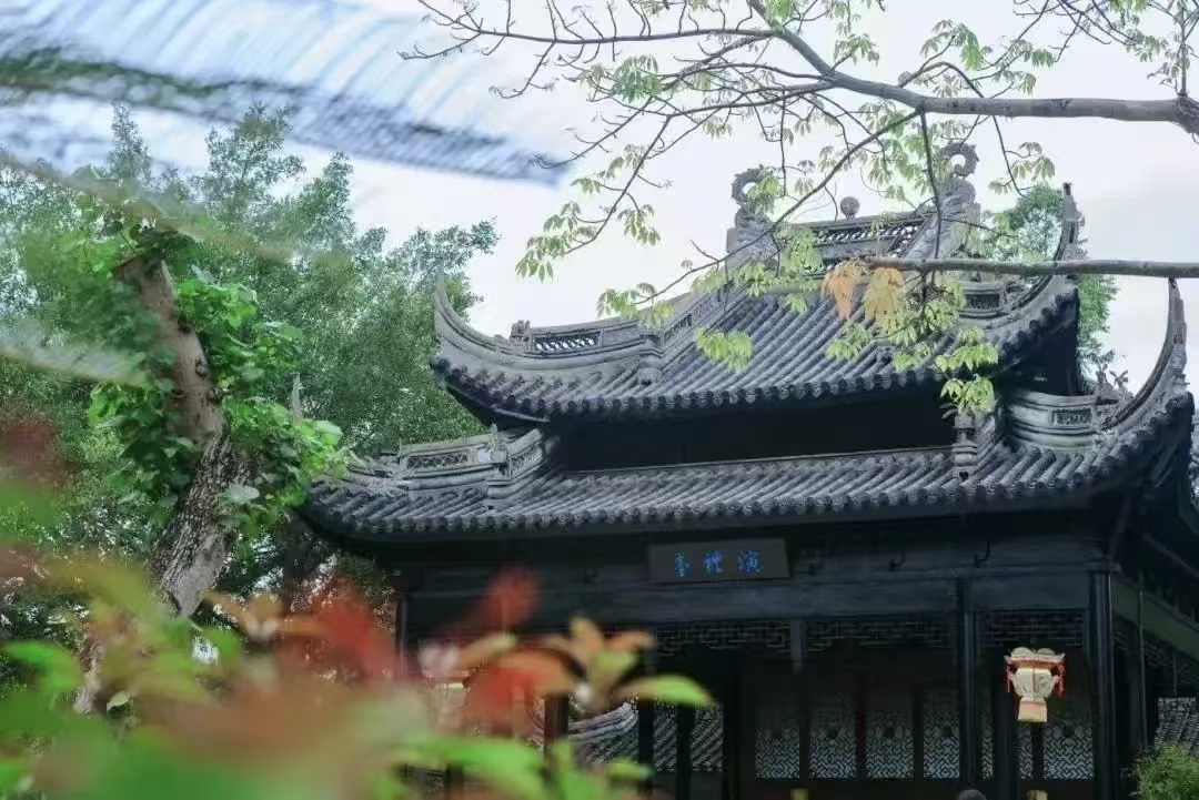 52735113.jpg 詹2.jpg